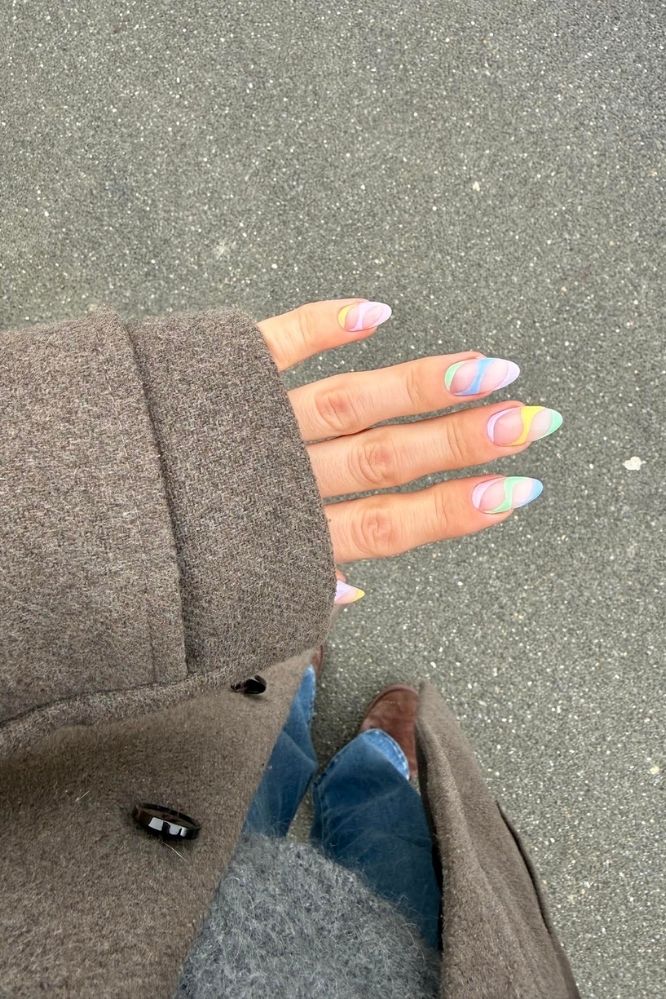 Pastel Swirl Look - Image 3