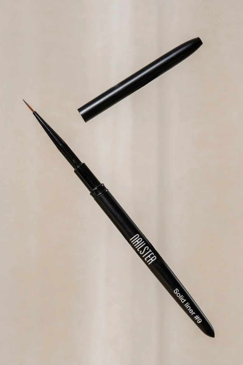 Solid Liner Brush #9 - Image 2